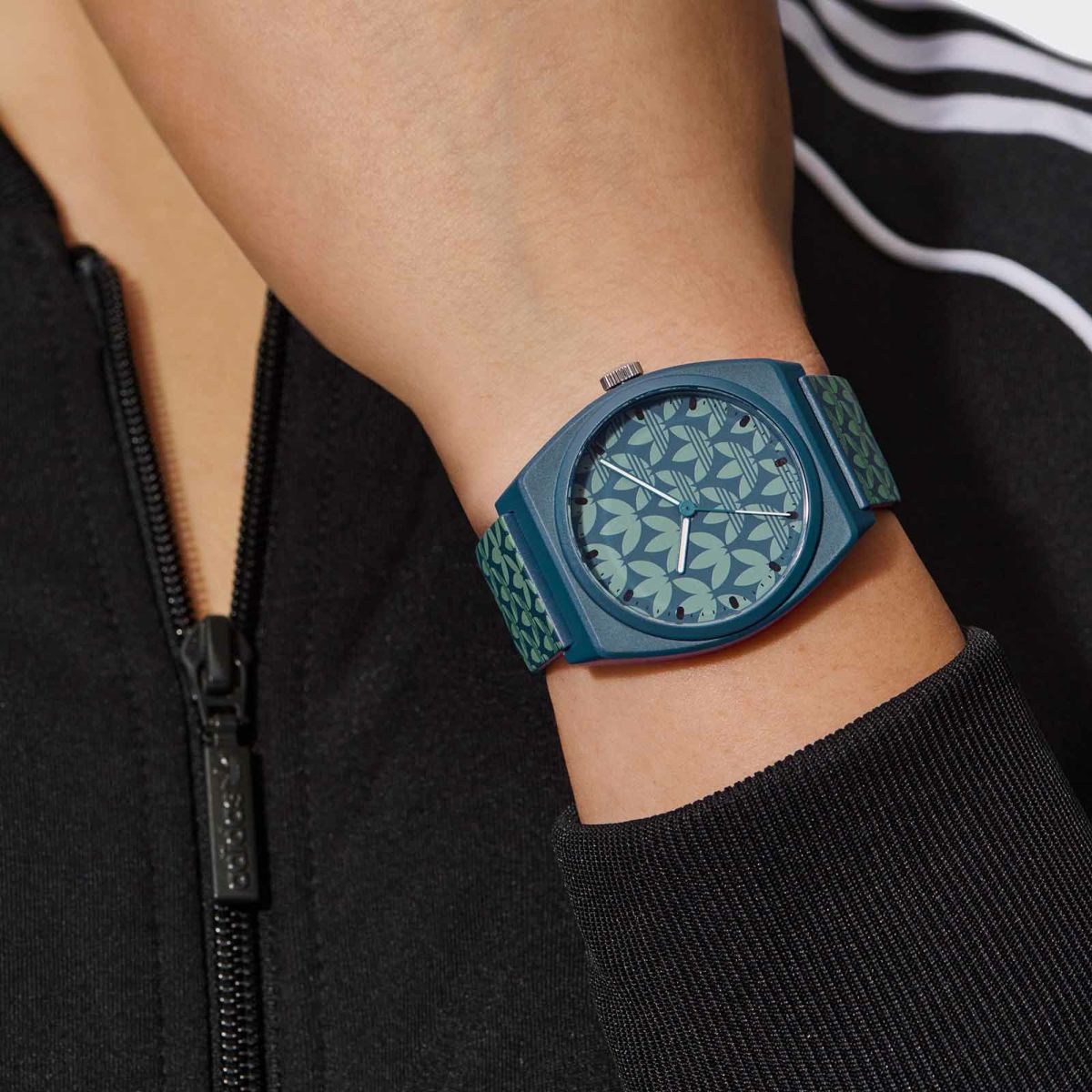 adidas Originals  PROJECT TWO GRFX アディダス オリジナルス プロジェクトツーグラフィック  / AOST23053