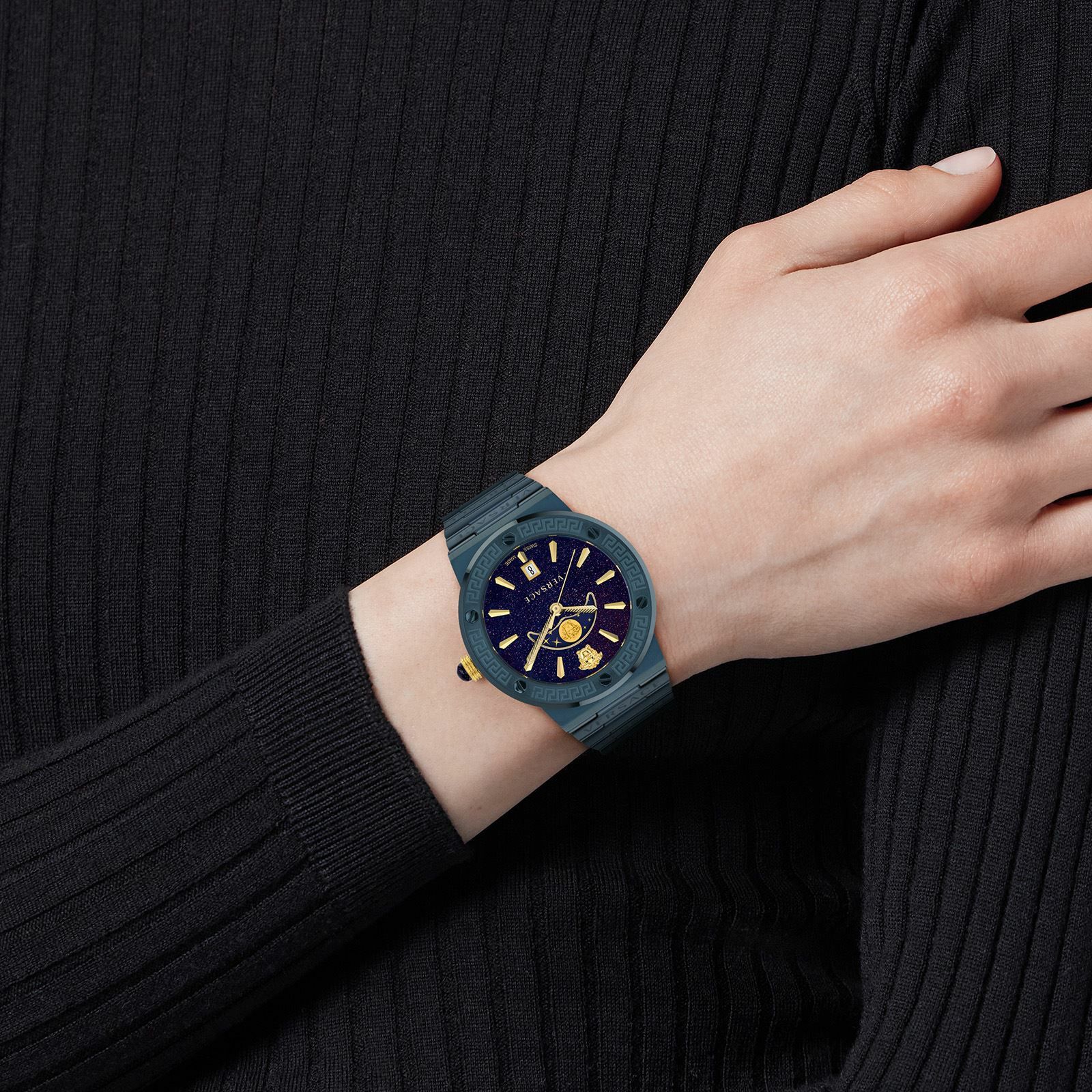 Versace  GRECA LOGO MOONPHASE ヴェルサーチェ グレカ ロゴ ムーンフェーズ  / VE7G00423