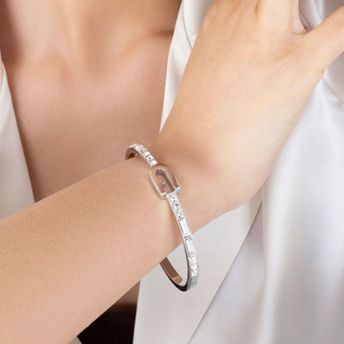 FURLA  FURLA SPARKLING BANGLE フルラ フルラスパークリングバングル  / FJ2021BTS