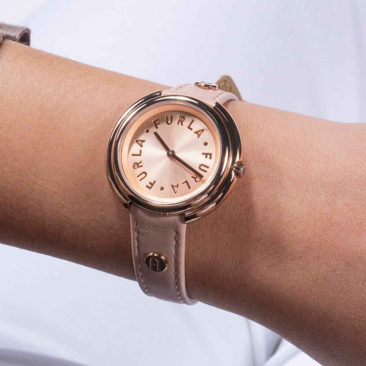 FURLA  FURLA ICON SHAPE フルラ フルラ アイコンシェイプ  / WW00032012L3