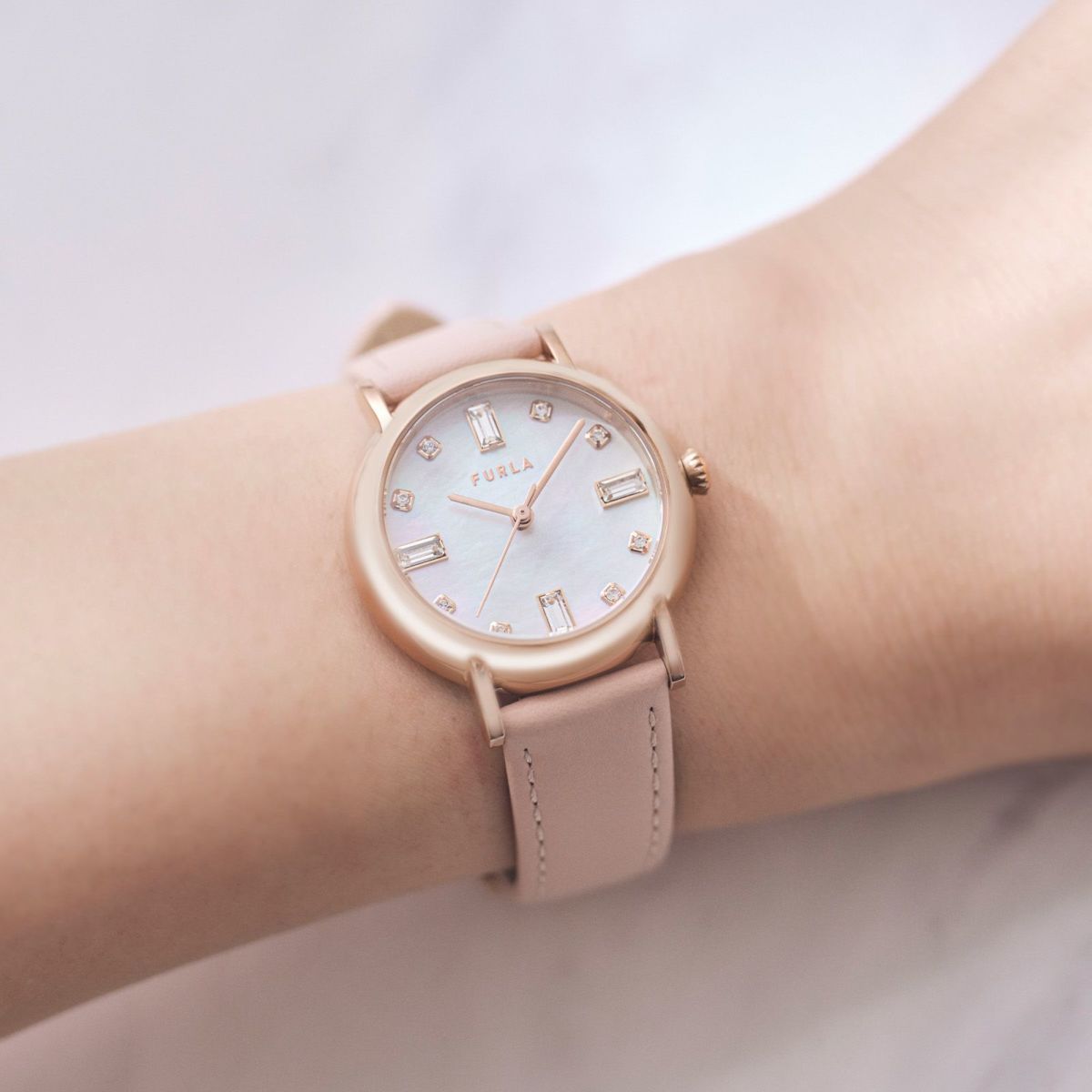 FURLA  FURLA EASY SHAPE フルラ フルライージー シェイプ  / WW00024032L3