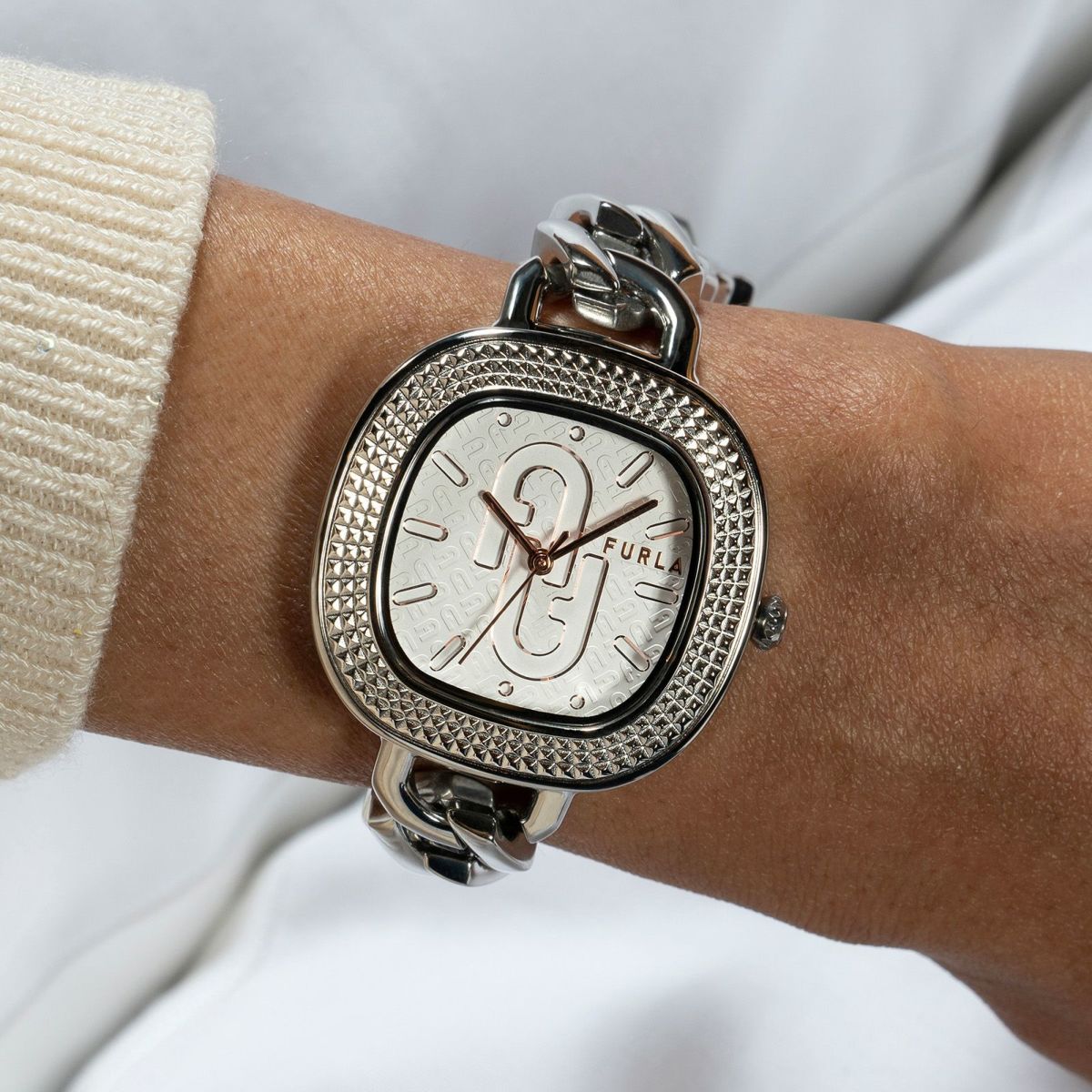 FURLA  FURLA TV SHAPE フルラ フルラティーヴイシェイプ  / WW00048008L1