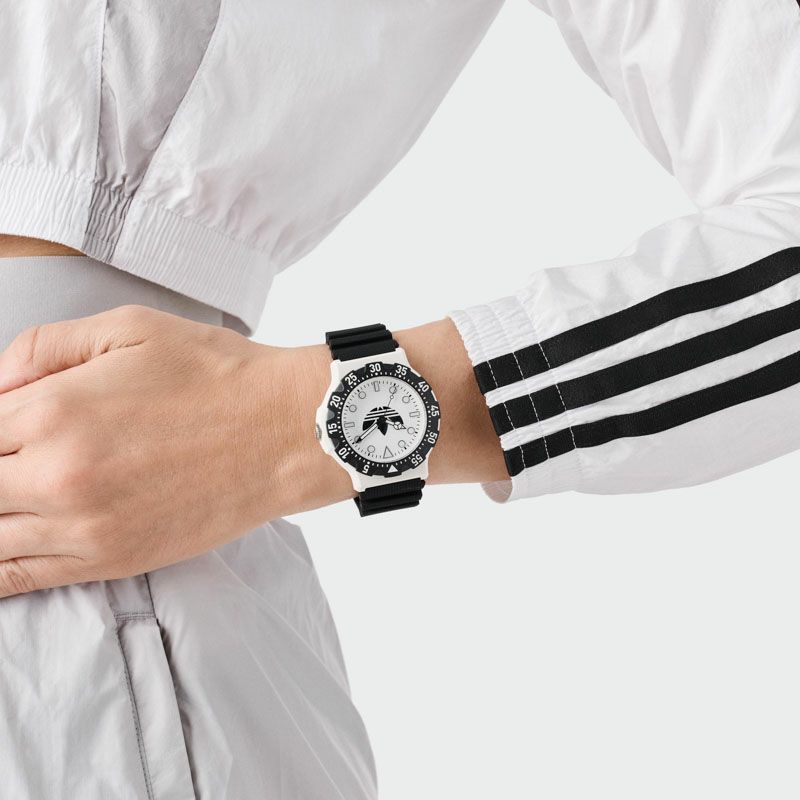adidas Originals DISCOVERER TWO アディダス オリジナルス ディスカバラー ツー / AOSY25516